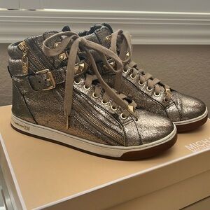 MICHAEL KORS GLAM STUDDED HIGH TOP
